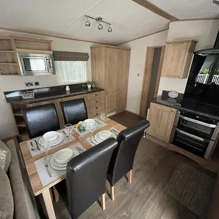 New Forest 2-Bed Premium Holiday Home, Hoburne Bashley Holiday Park,New Milton, Park Leisure Pass At An Additonal Cost Exterior photo